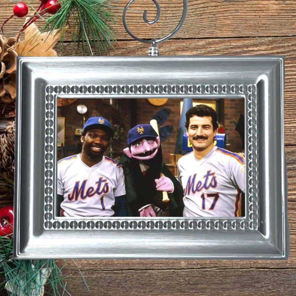 New York Mets Keith Hernandez Mookie Wilson On‎ Sesame Street Christmas Ornament